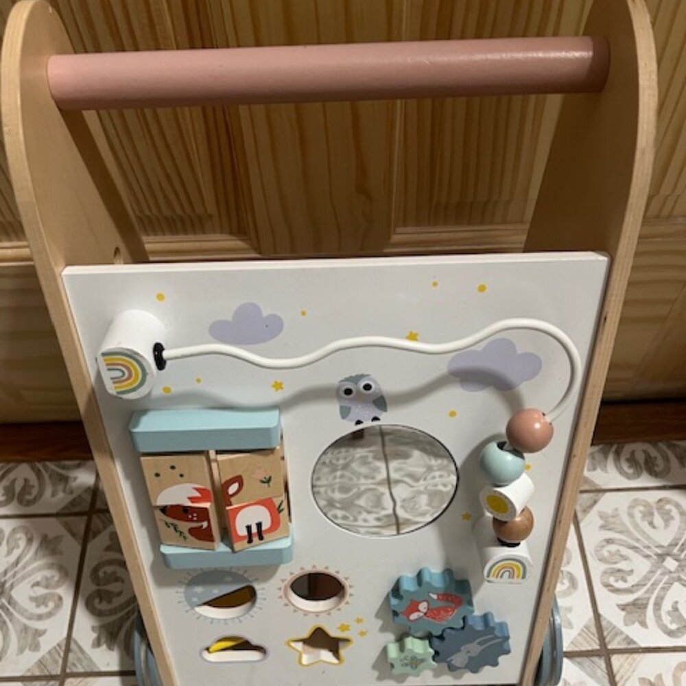 UPYEARLING Wooden "sit to‎ stand" learning activity walker. Toddler aid & play.